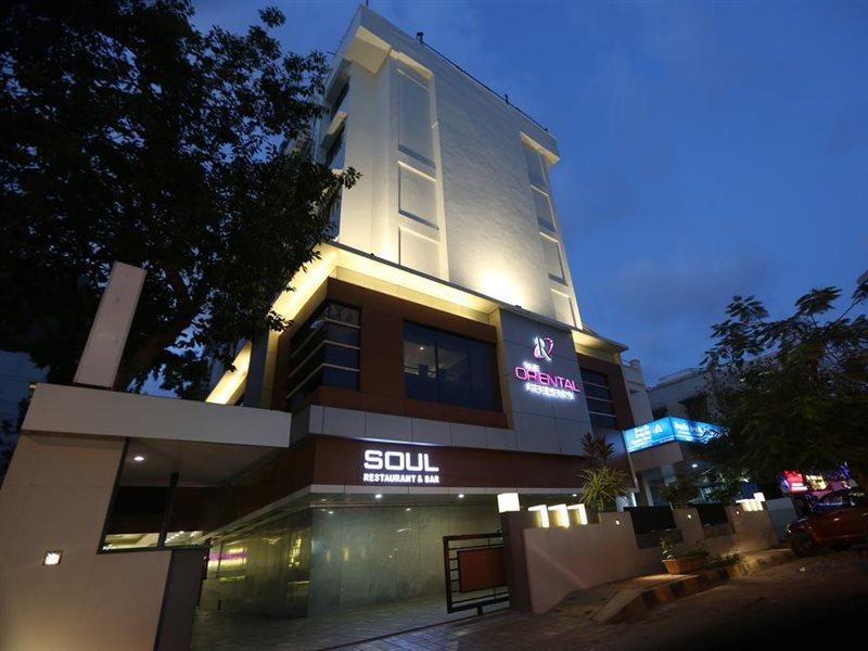 The Oriental Residency Hotel Mumbai Exterior foto