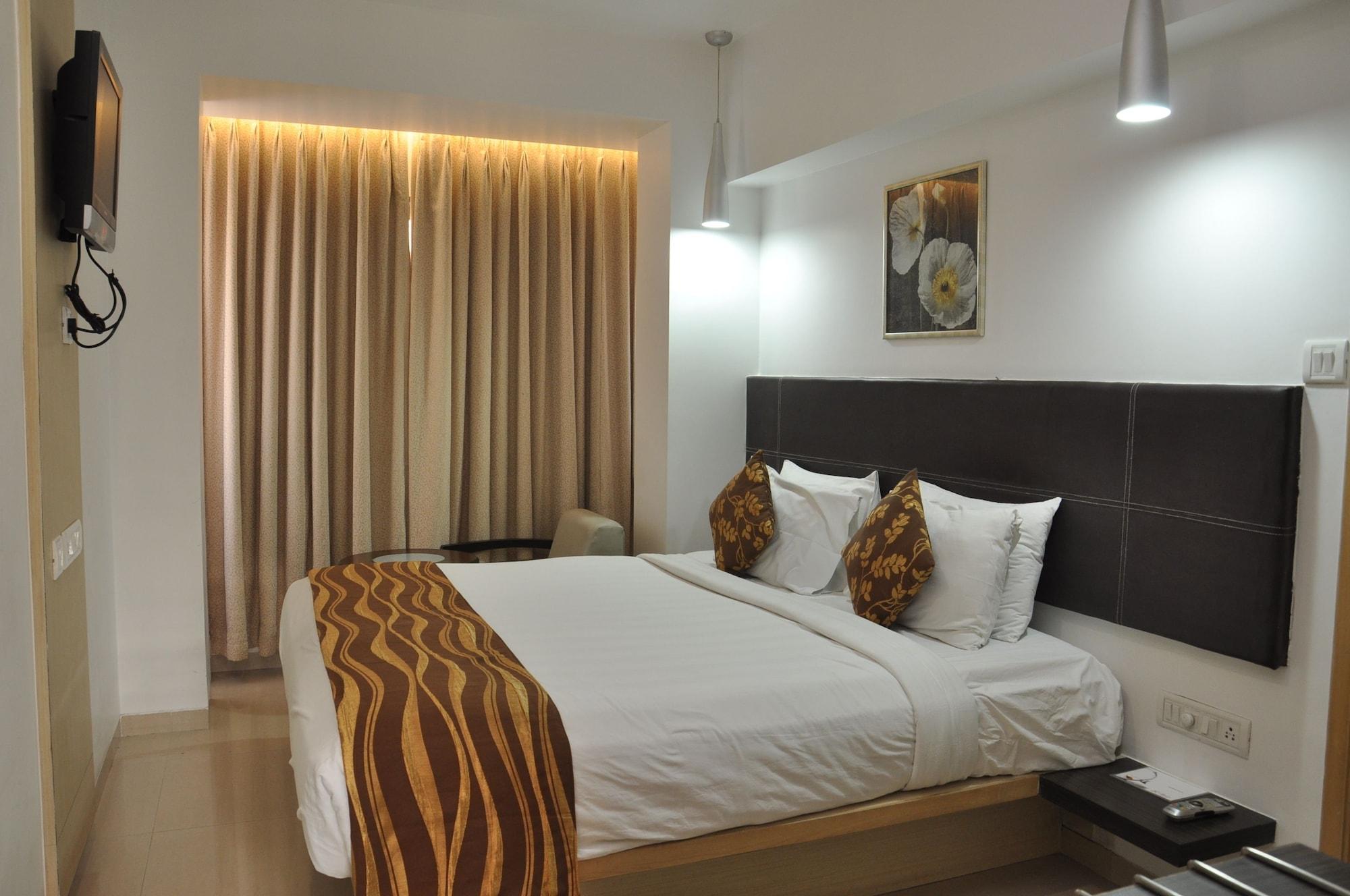 The Oriental Residency Hotel Mumbai Exterior foto