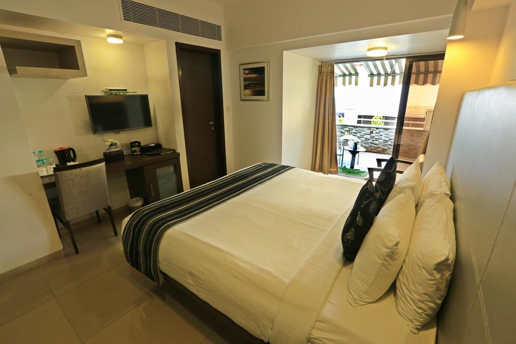 The Oriental Residency Hotel Mumbai Exterior foto