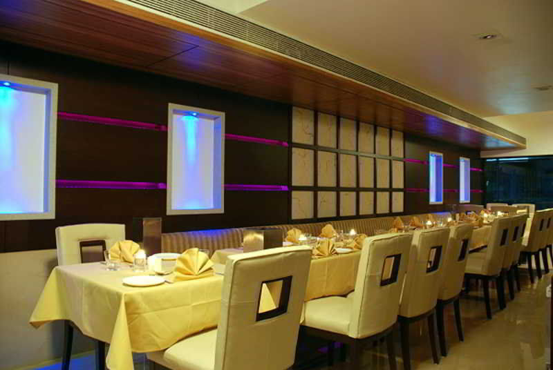 The Oriental Residency Hotel Mumbai Exterior foto