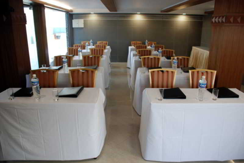 The Oriental Residency Hotel Mumbai Exterior foto